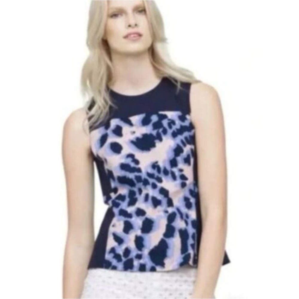 💜2 for $10💜 Bundle and save Sleeveless Animal Print Top
